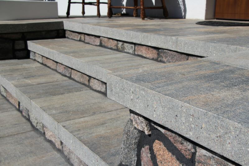 plyta-betonowa-wielkoformatowa-VIP-lupek-Premium-producent-Superbruk-realizacja-05